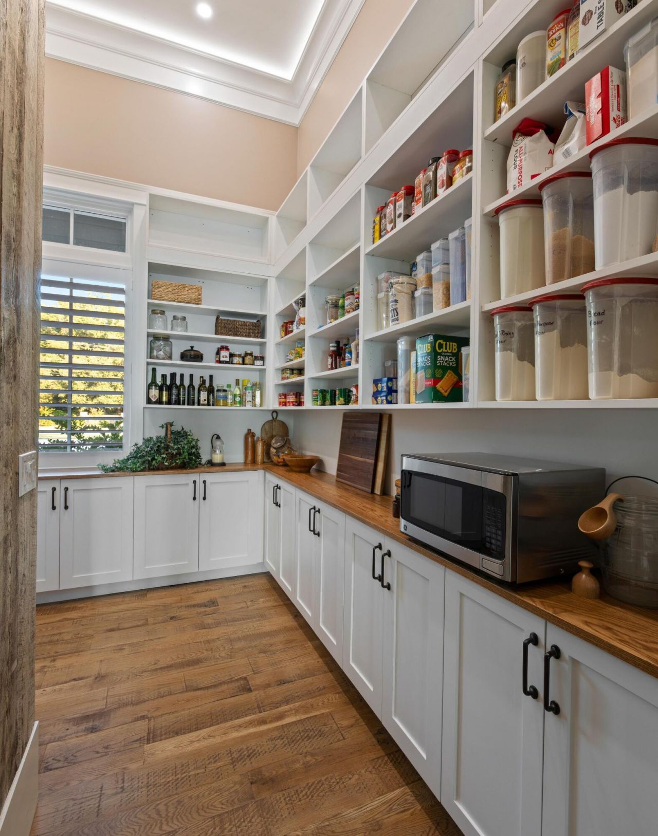 911 Butter Road Photo 19