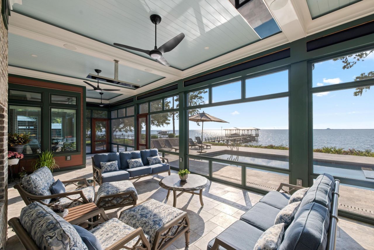 911 Butter Road Photo 3