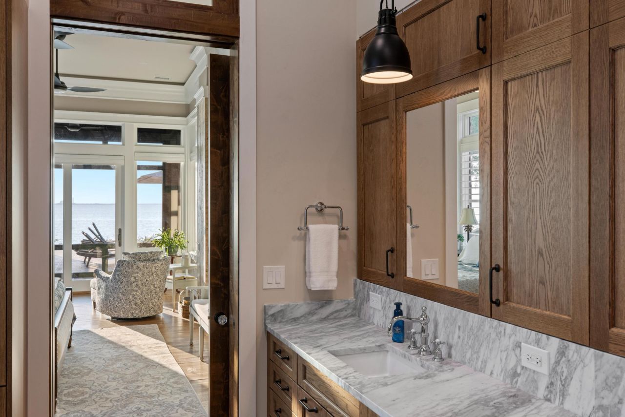 911 Butter Road Photo 31