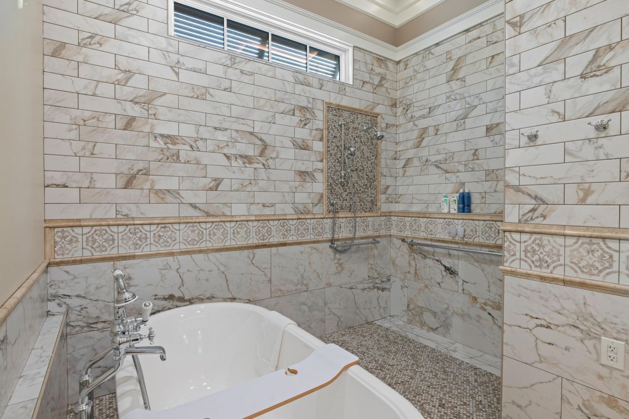 911 Butter Road Photo 33