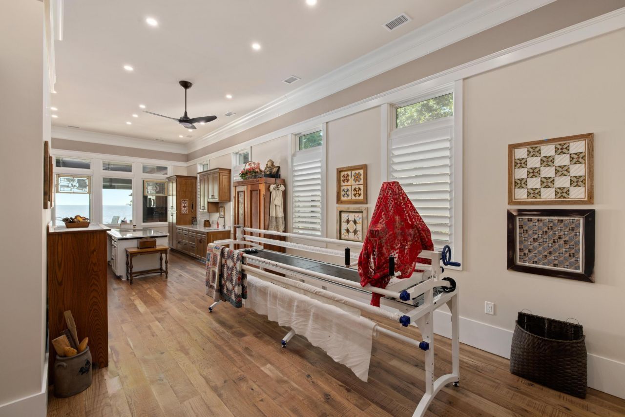 911 Butter Road Photo 40