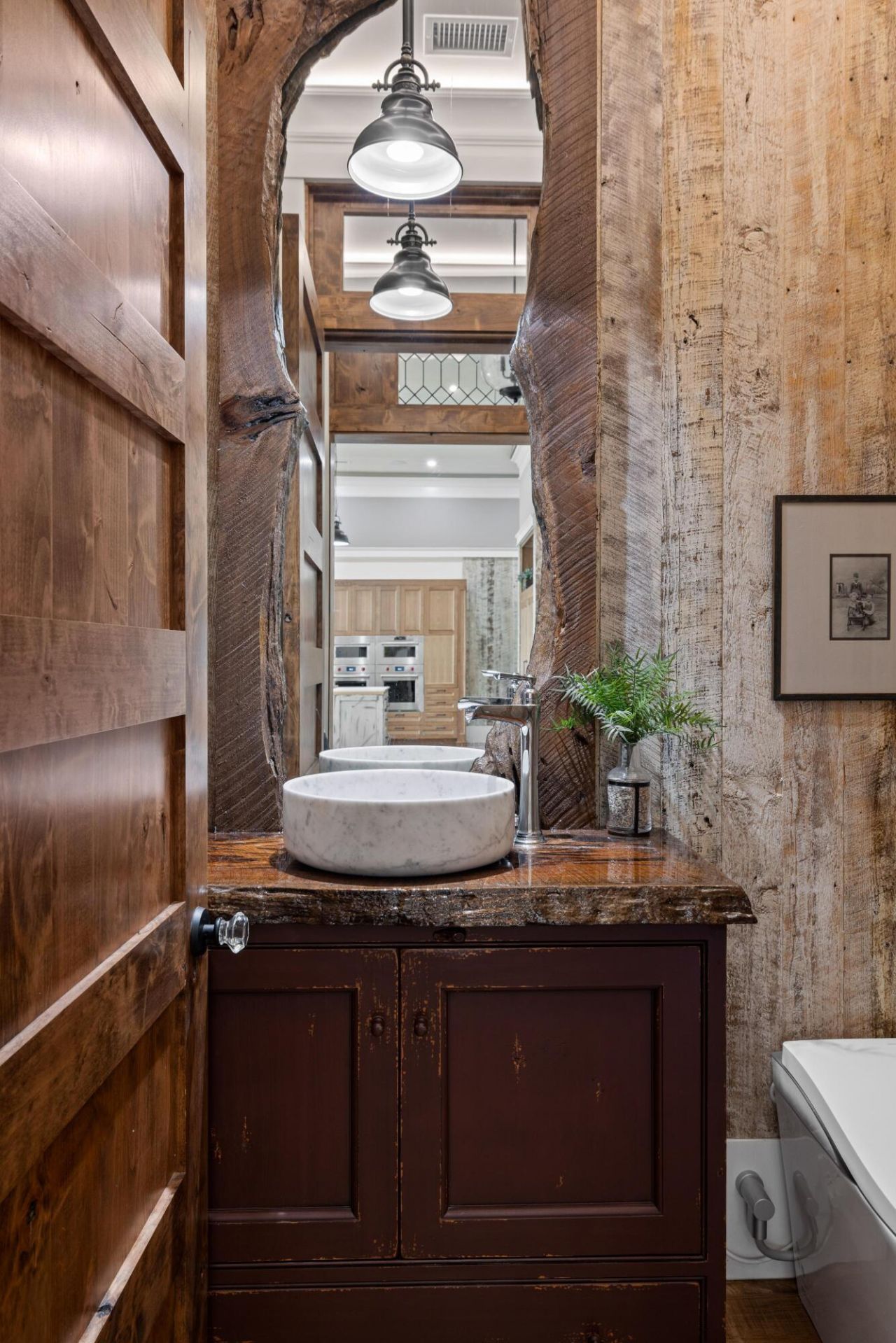 911 Butter Road Photo 43