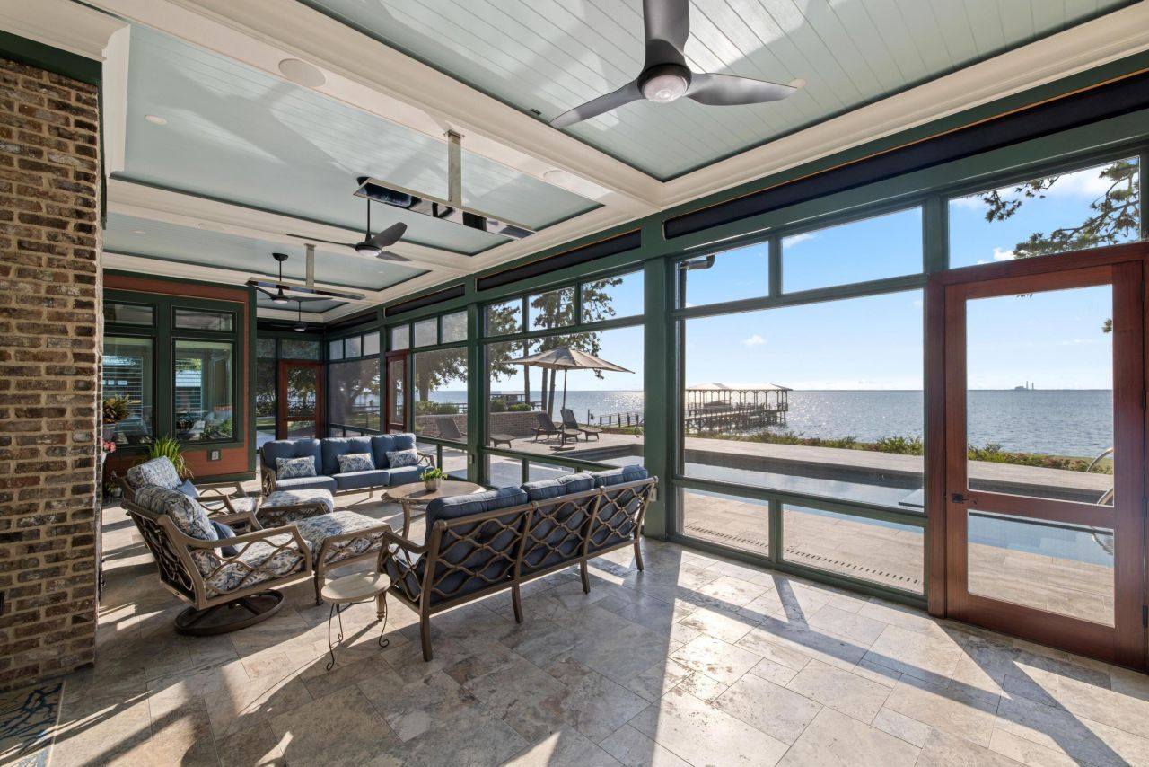 911 Butter Road Photo 44