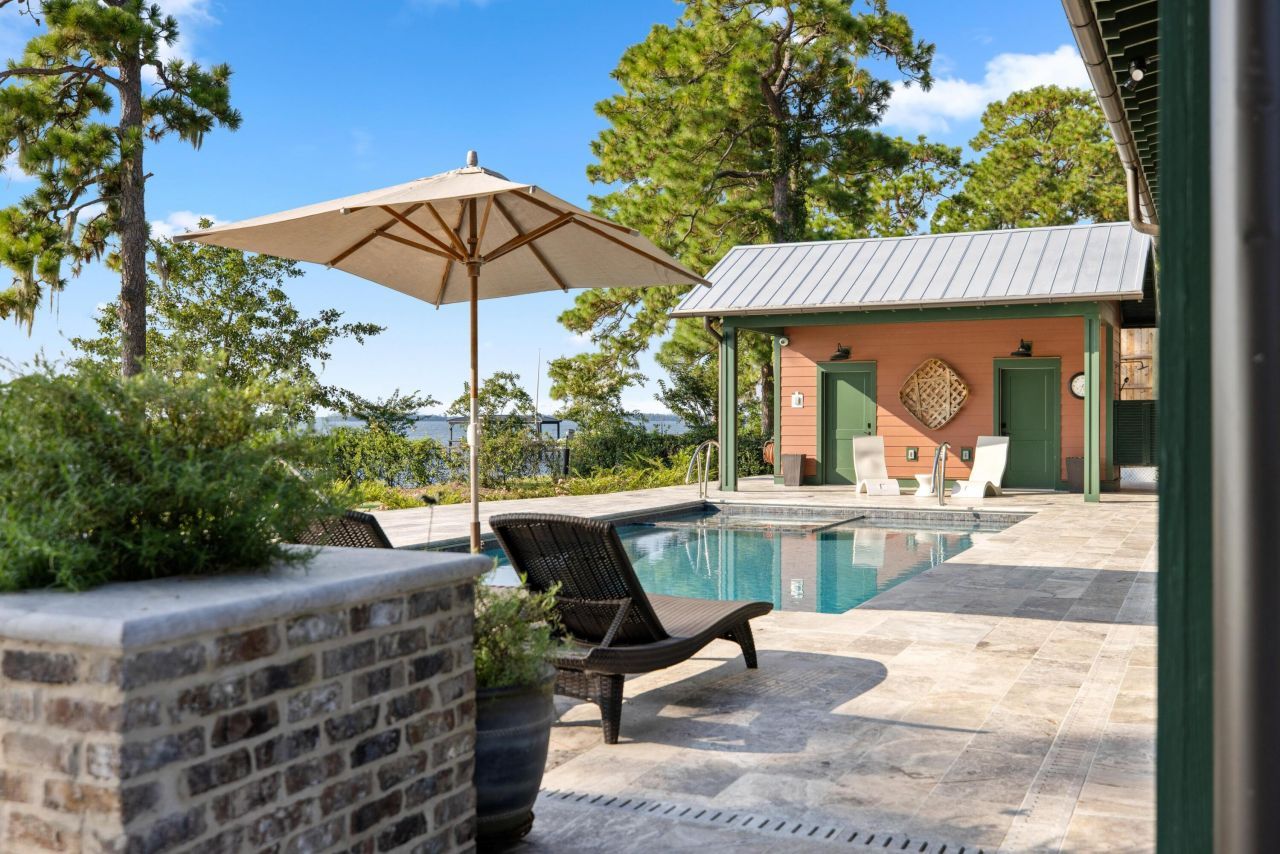 911 Butter Road Photo 46