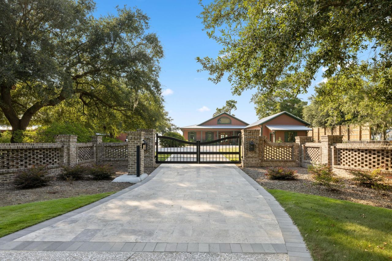 911 Butter Road Photo 5