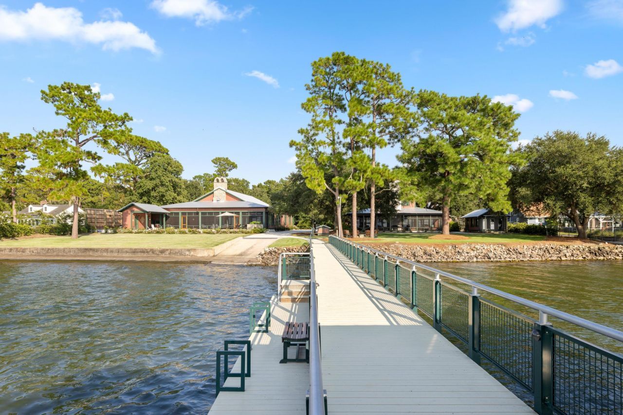 911 Butter Road Photo 50