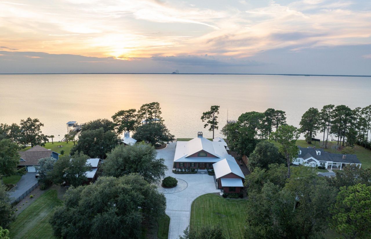 911 Butter Road Photo 60