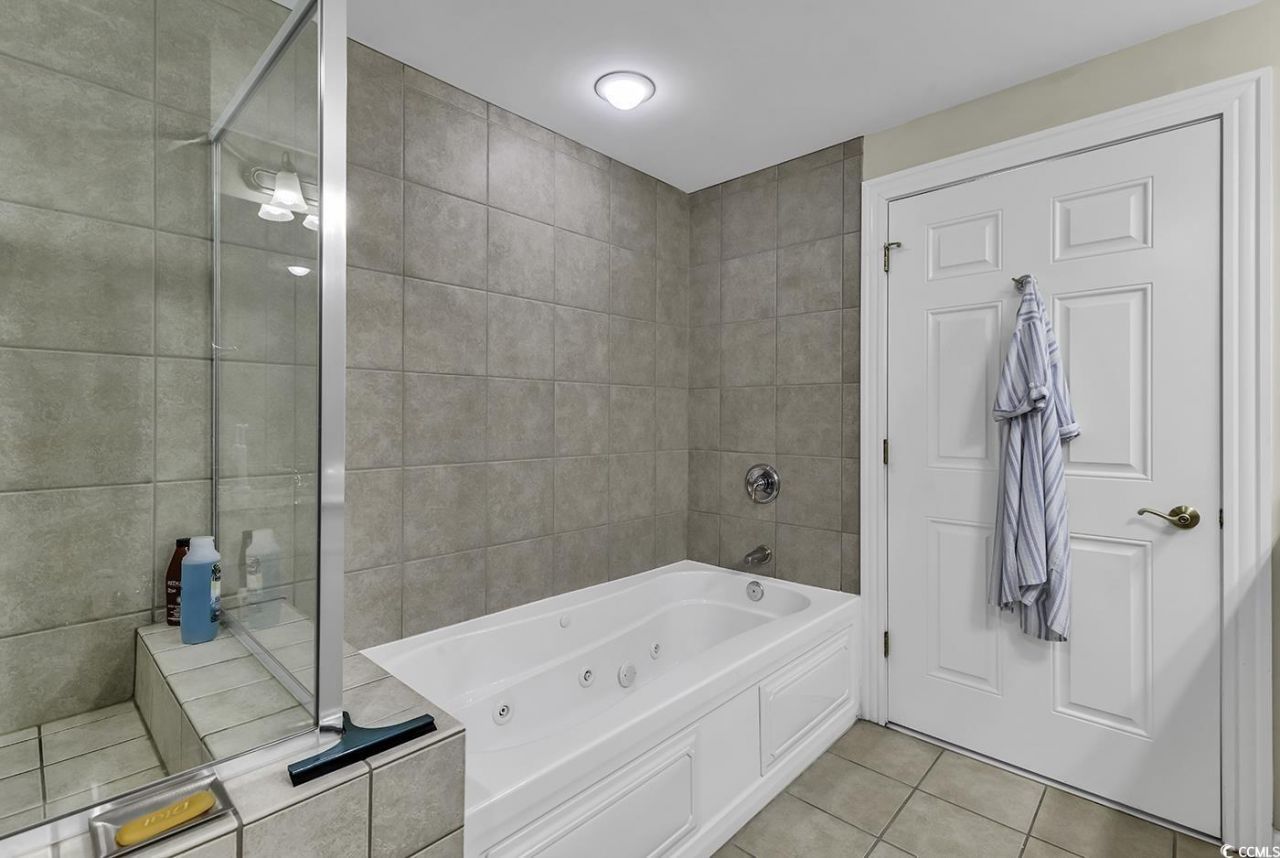 9994 Beach Club Dr. Photo 11