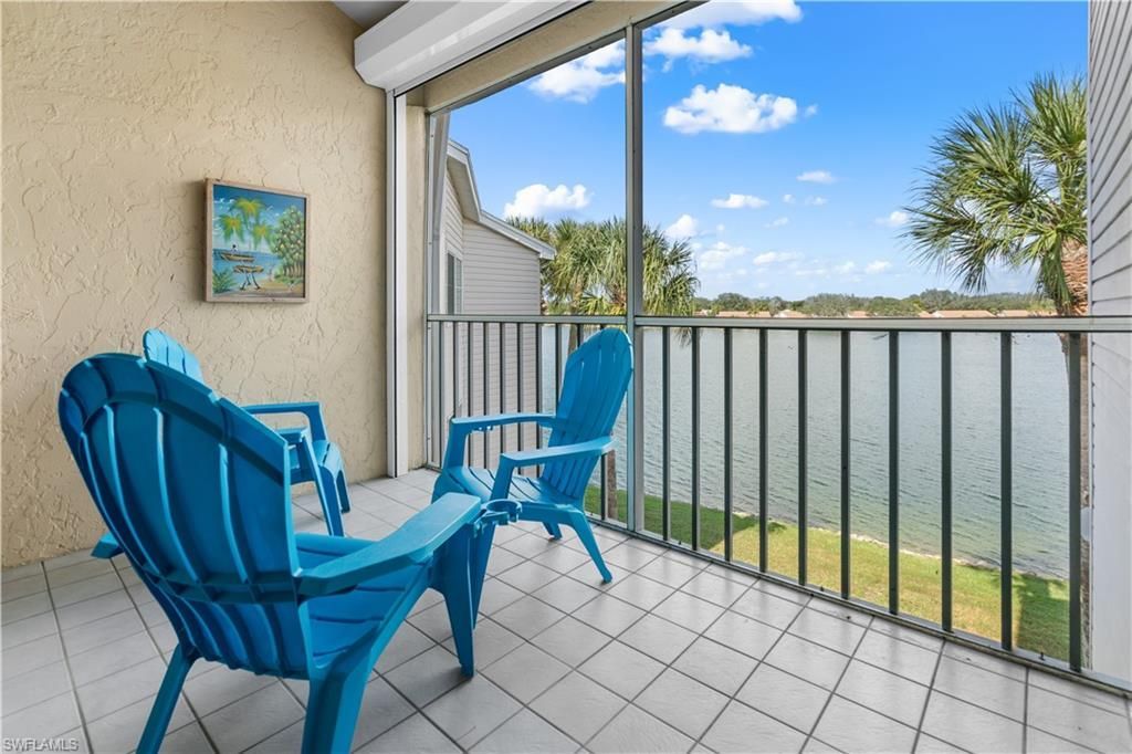 2711 Citrus Lake Dr, Unit F302, Naples, FL 34109 Photo