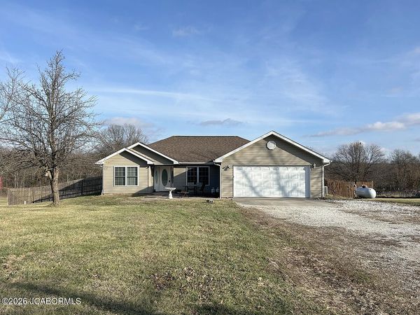 5882 SHELLY DRIVE, Fulton, MO 65251