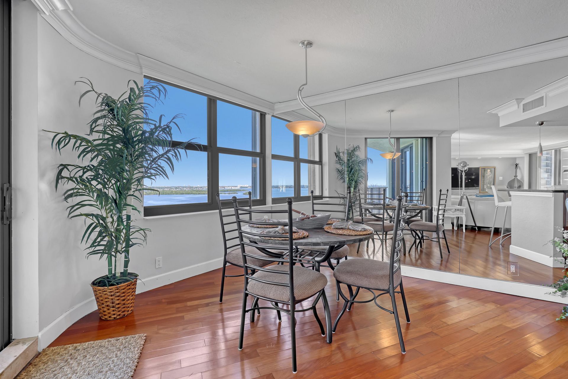 5420 N Ocean Drive, Unit 1106, Singer Island, FL 33404 Photo