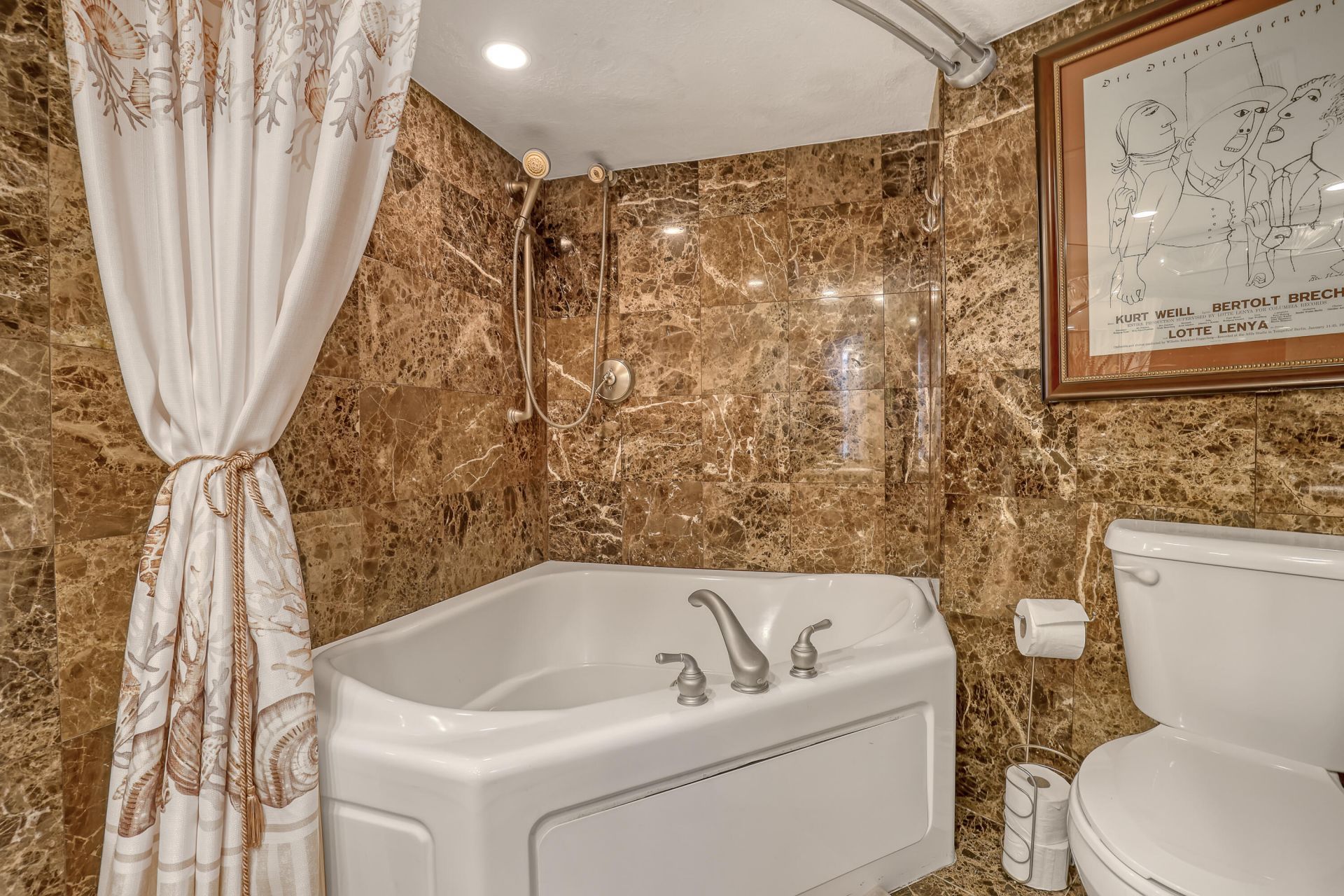 5420 N Ocean Drive, Unit 1106, Singer Island, FL 33404 Photo