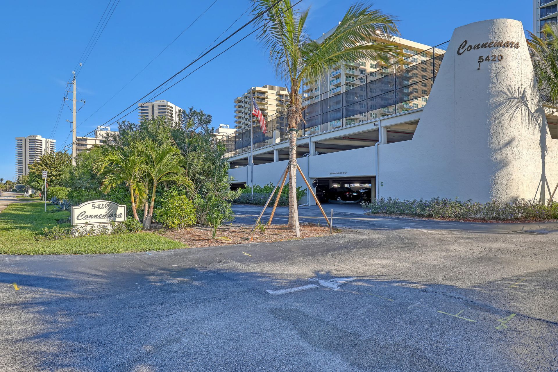 5420 N Ocean Drive, Unit 1106, Singer Island, FL 33404 Photo