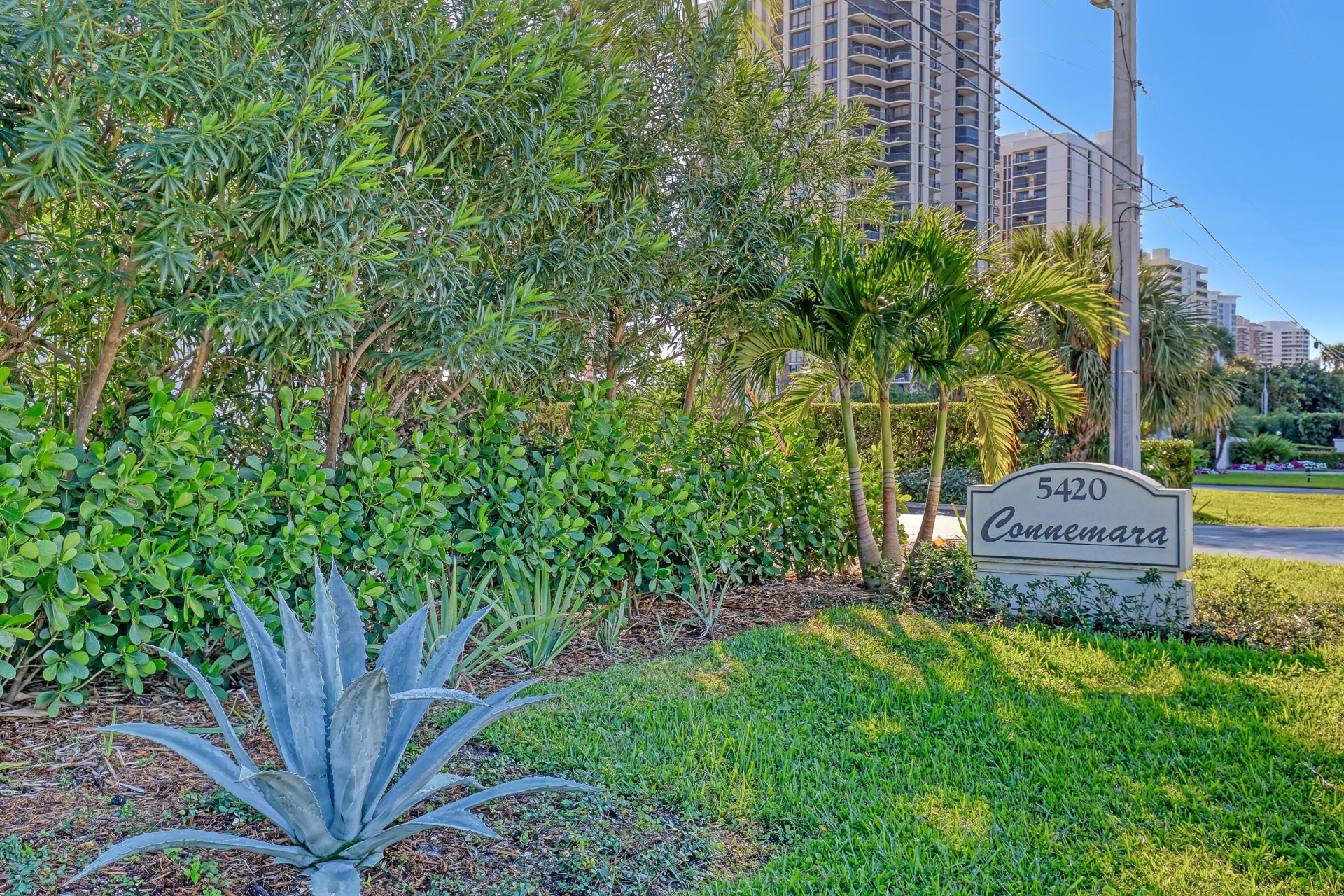 5420 N Ocean Drive, Unit 1106, Singer Island, FL 33404 Photo