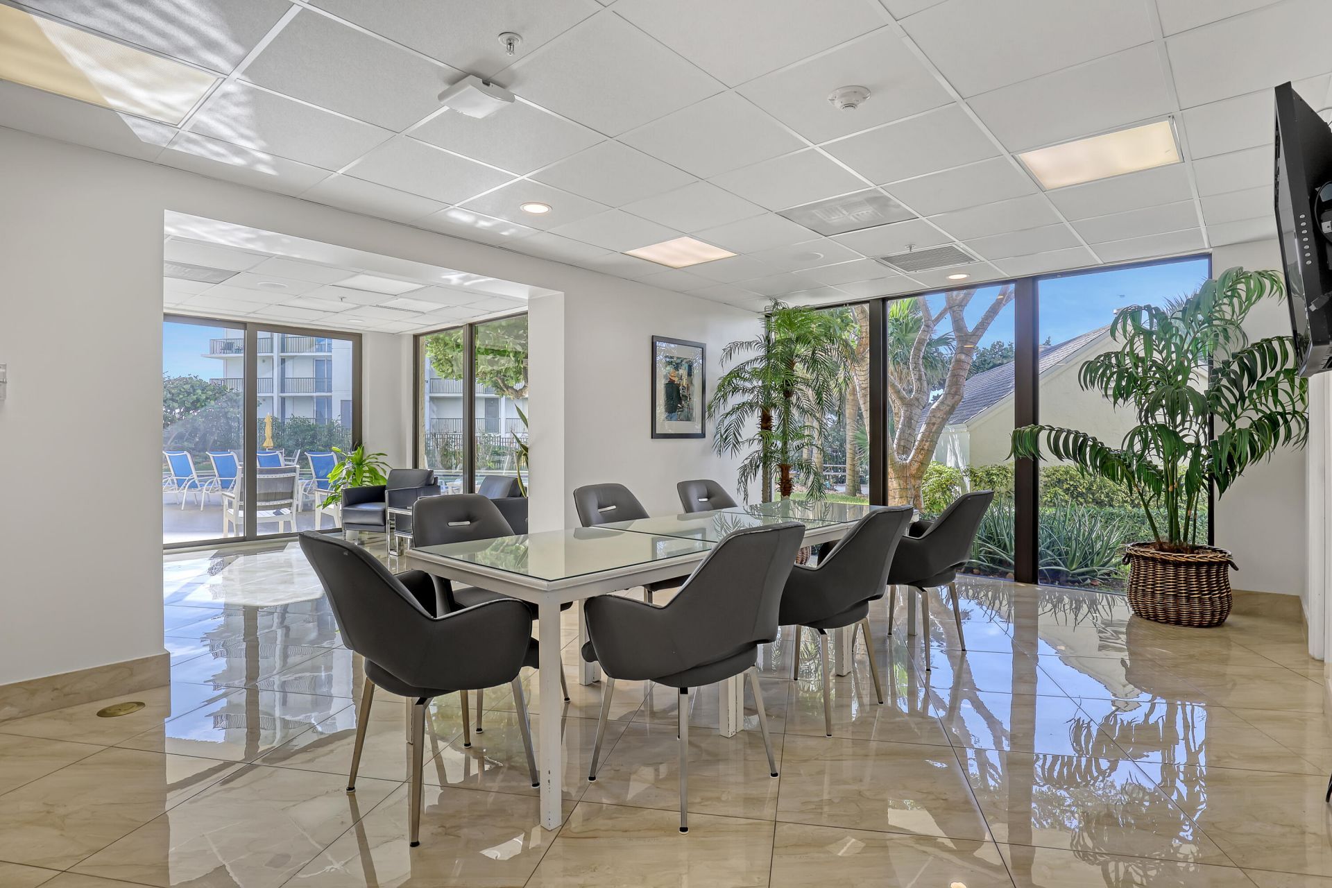 5420 N Ocean Drive, Unit 1106, Singer Island, FL 33404 Photo