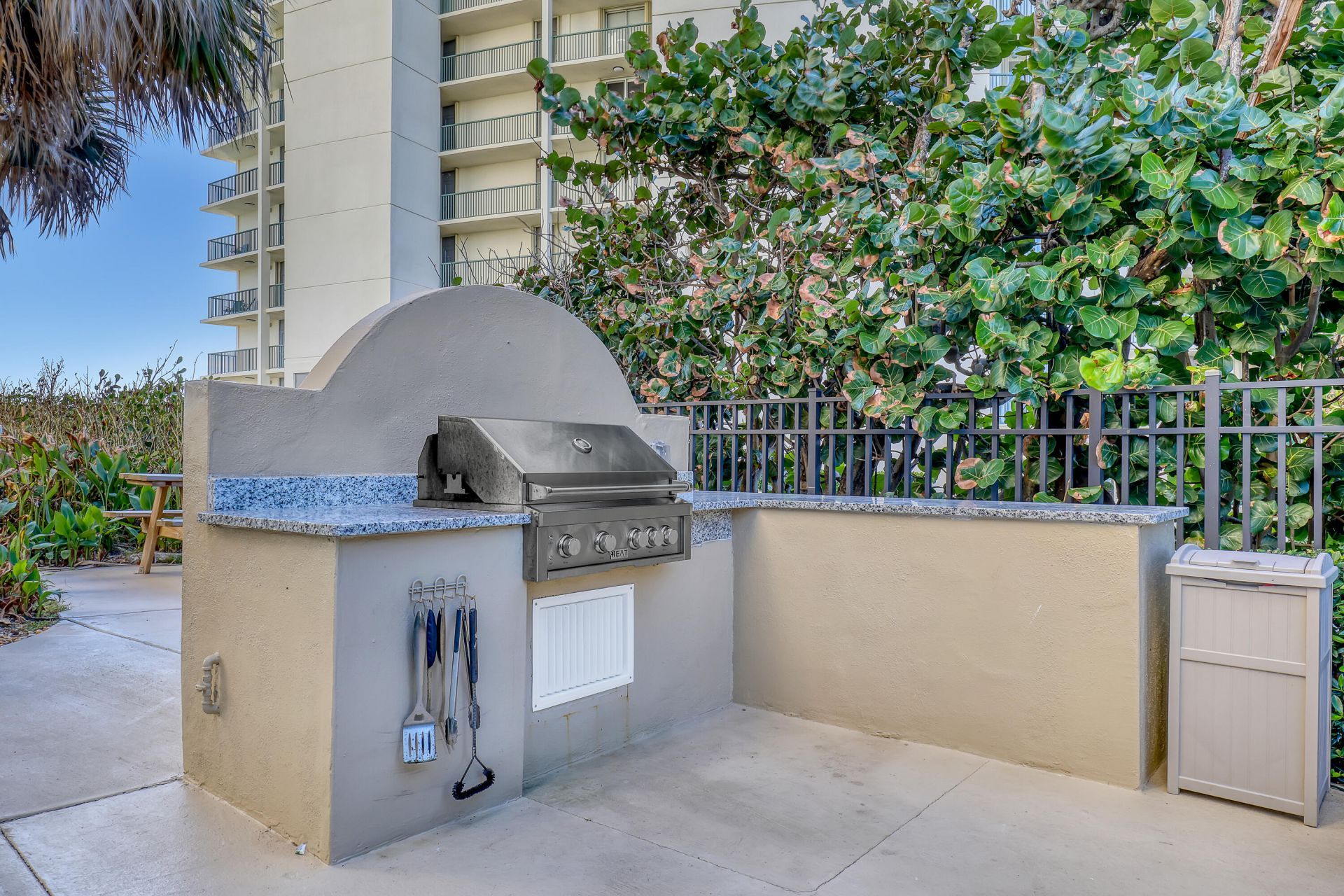 5420 N Ocean Drive, Unit 1106, Singer Island, FL 33404 Photo