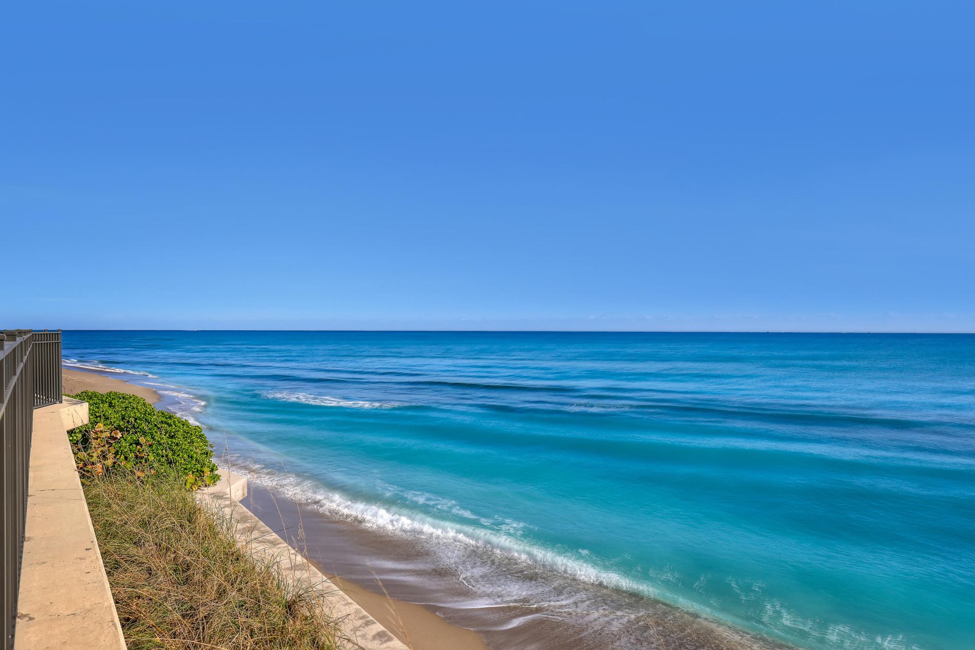 5420 N Ocean Drive, Unit 1106, Singer Island, FL 33404 Photo