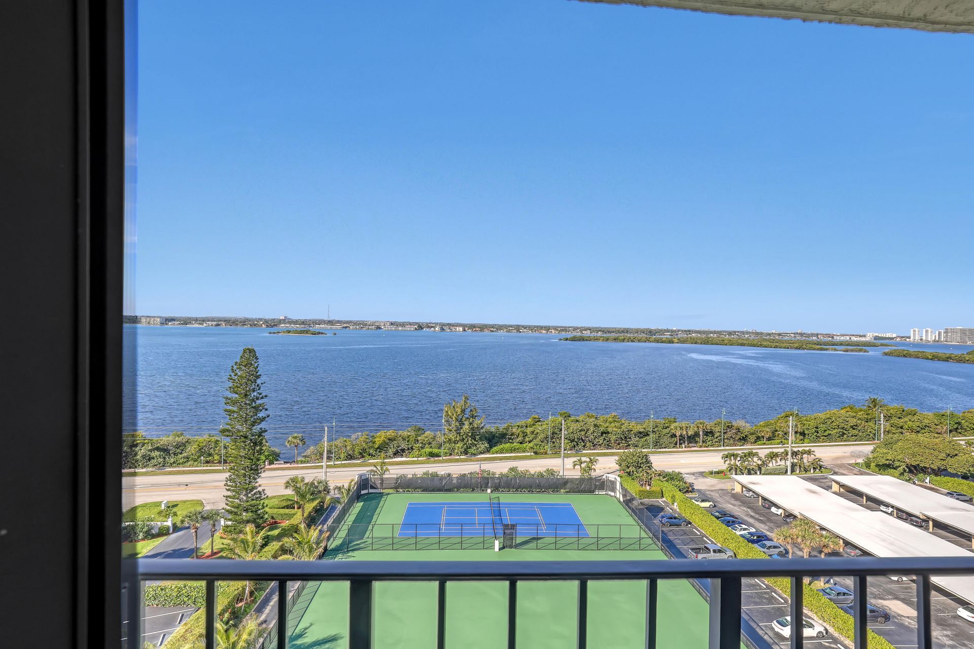 5420 N Ocean Drive, Unit 1106, Singer Island, FL 33404 Photo