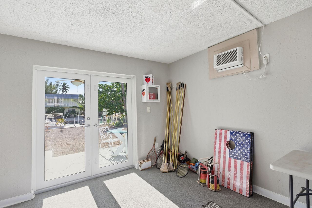 112 Cortez Drive, Unit B1, Islamorada, FL 33036 Photo