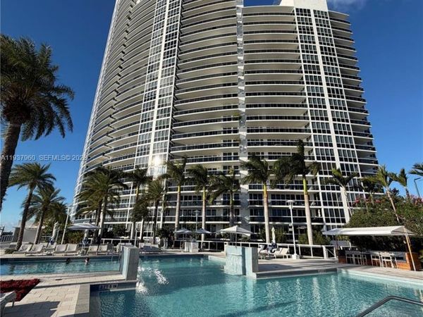 400 Alton Rd, Unit LPH-3007, Miami Beach, FL 33139