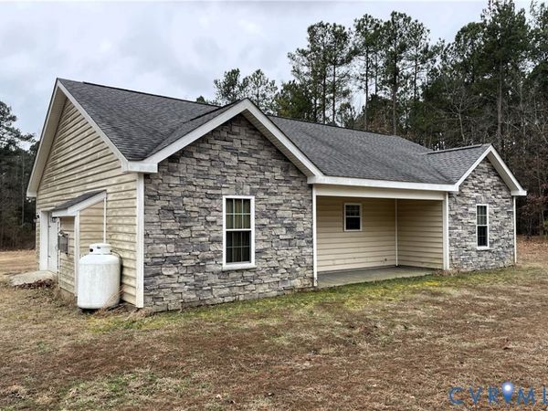 422 Union Woods Drive, Brodnax, VA 23920