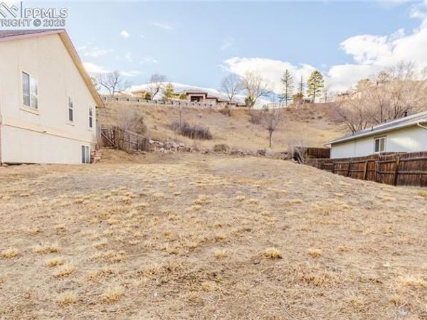 890 Columbine Avenue, Colorado Springs, CO 80904