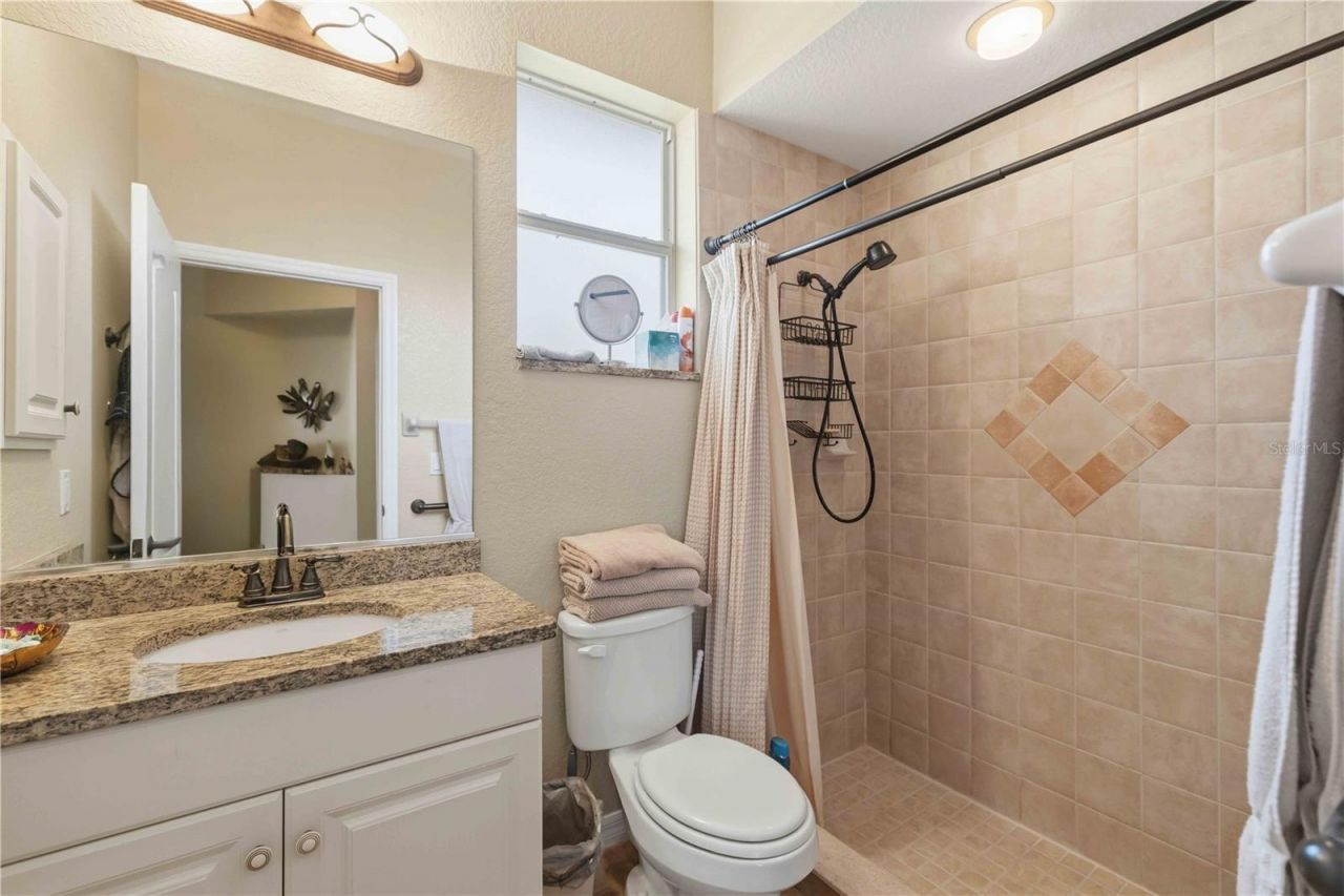 22318 Wexford Boulevard, Unit 4, Venice, FL 34293 Photo