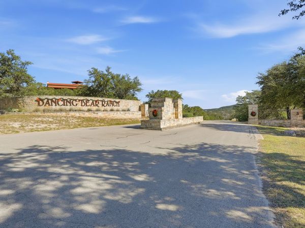 199 Private Road 1730, Mico, TX 78056