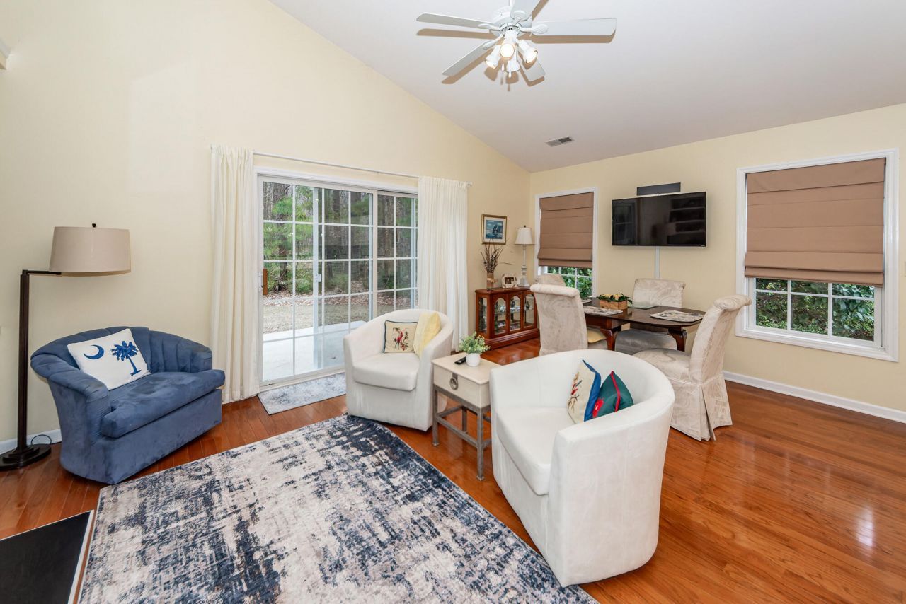 1520 Wellesley Circle Photo 10