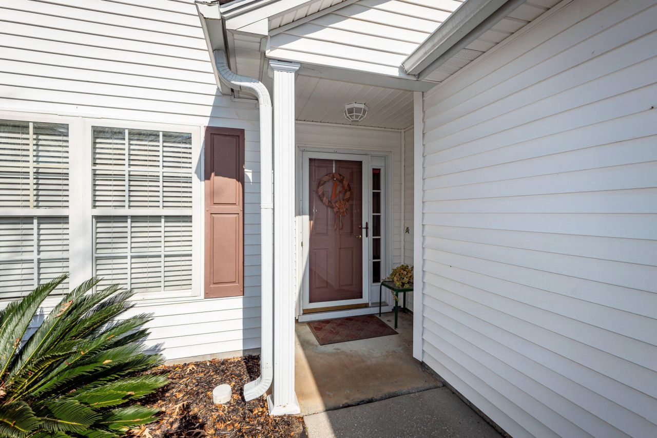 1520 Wellesley Circle Photo 2