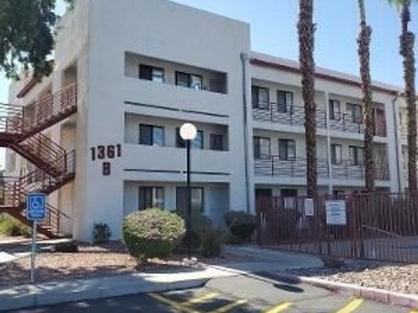 1361 E University Avenue, Unit 110, Las Vegas, NV 89119