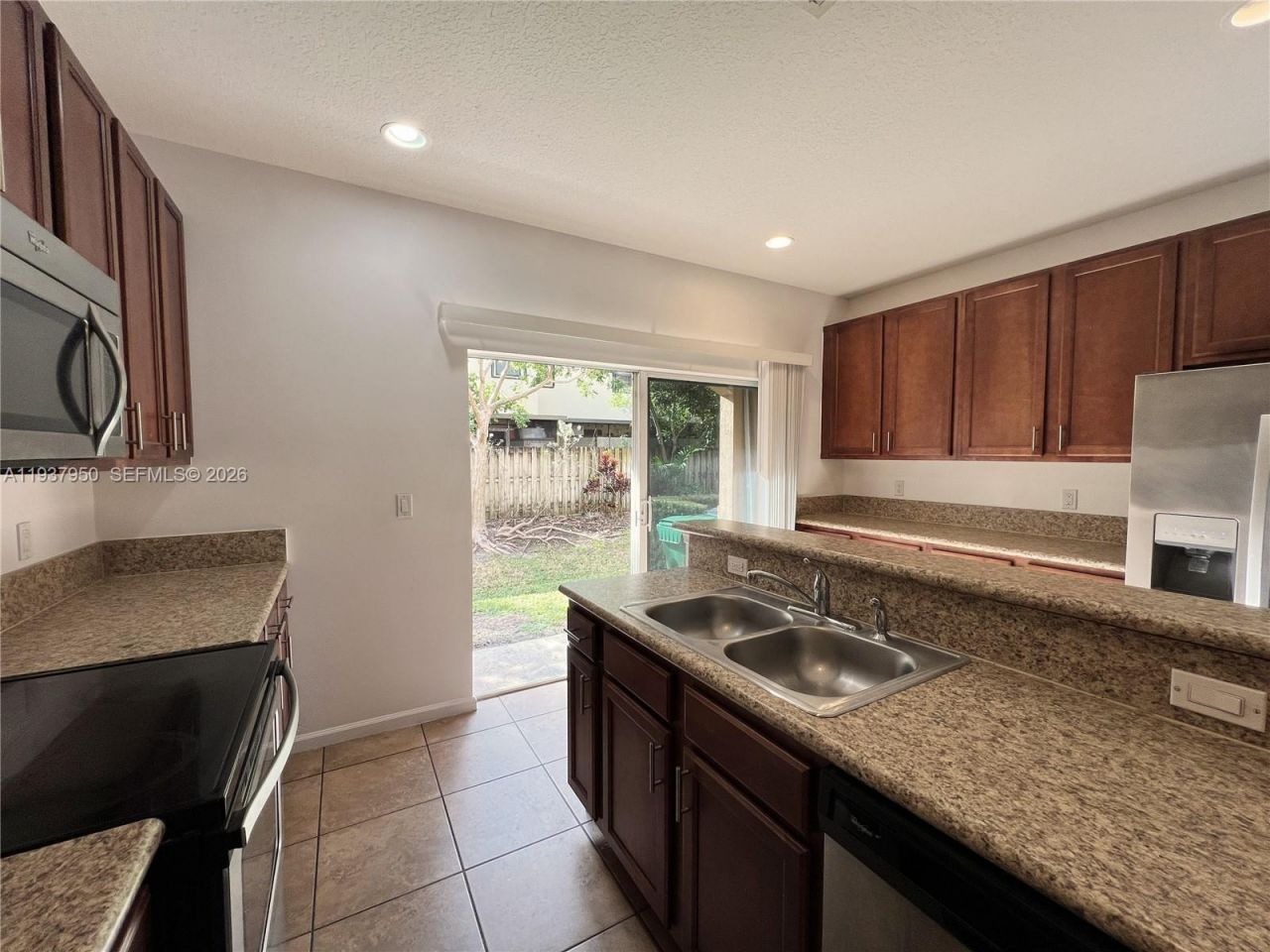 5906 Woodlands Blvd, Tamarac, FL 33319 Photo