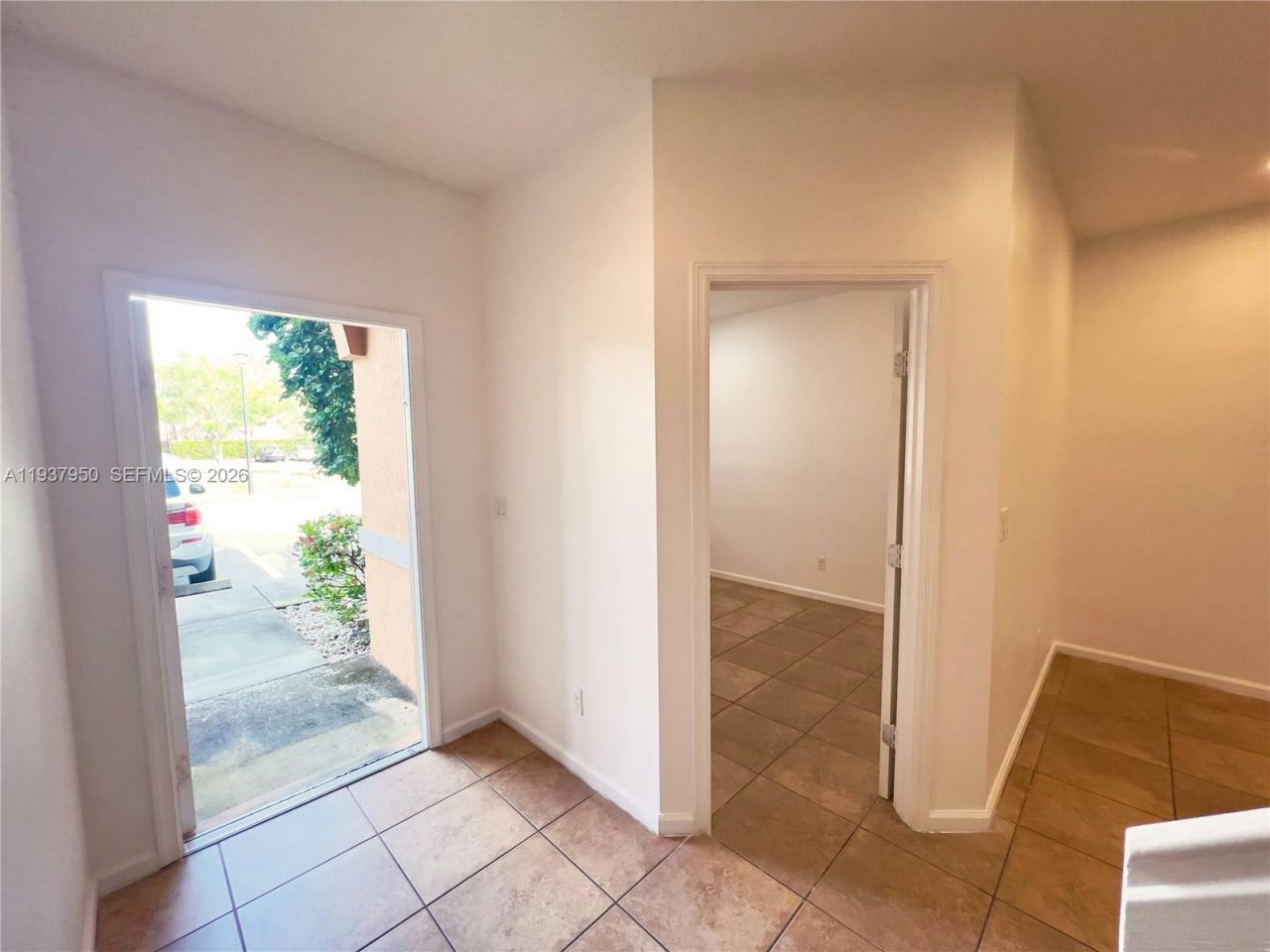 5906 Woodlands Blvd, Tamarac, FL 33319 Photo