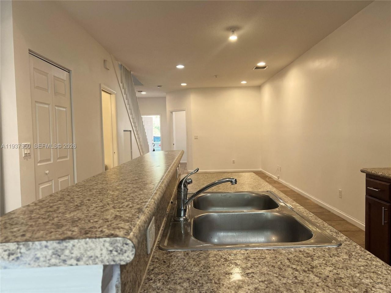 5906 Woodlands Blvd, Tamarac, FL 33319 Photo