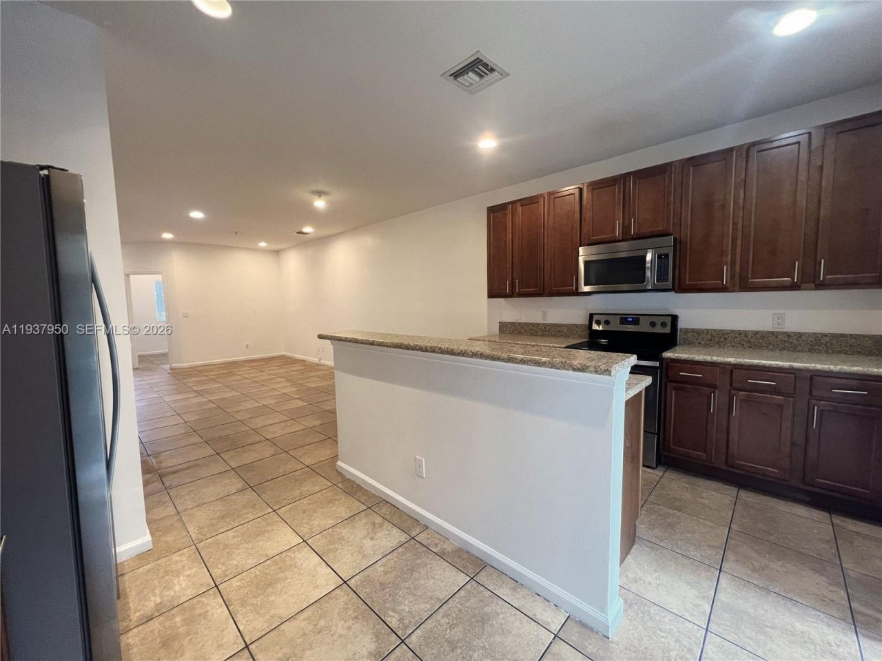 5906 Woodlands Blvd, Tamarac, FL 33319 Photo
