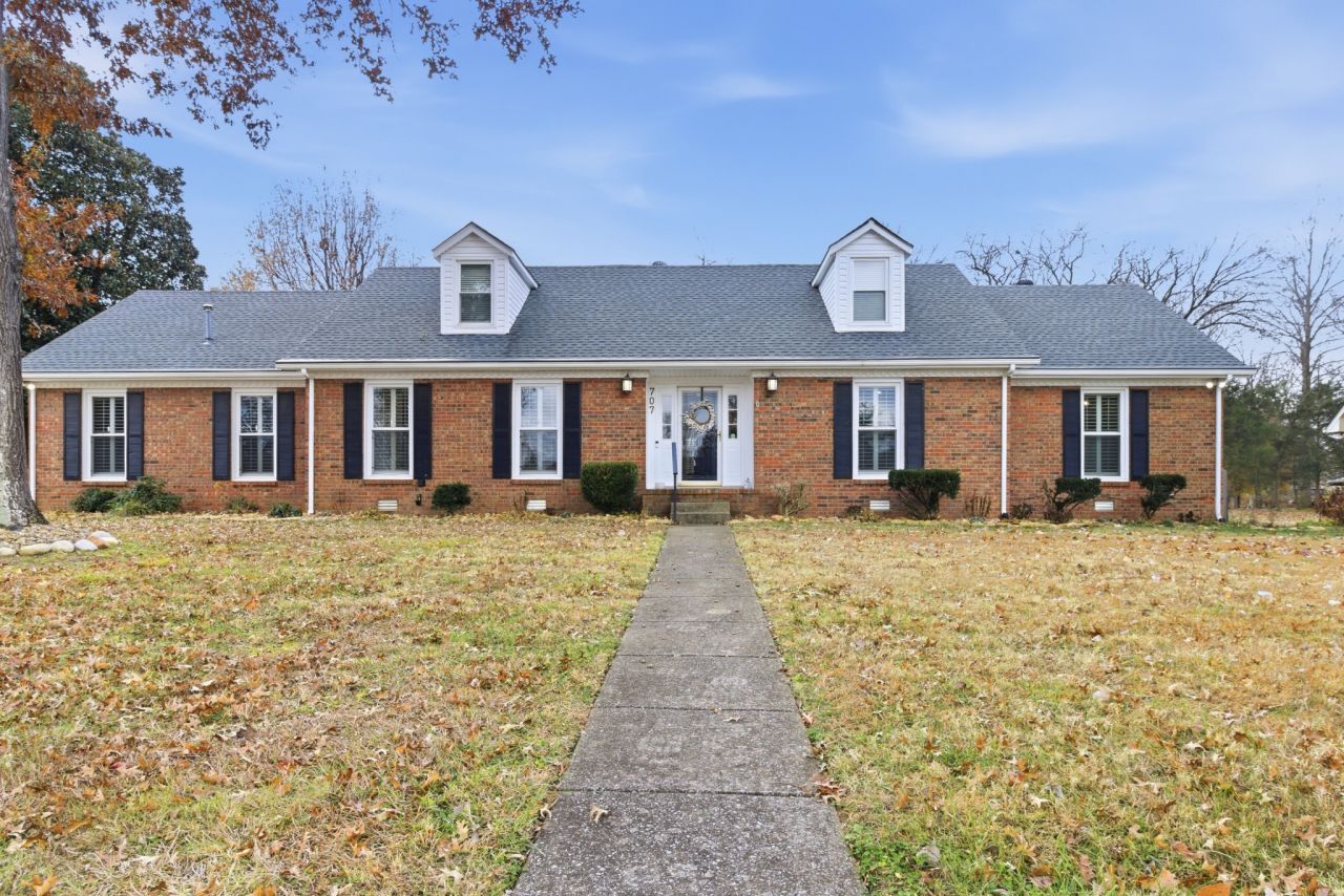707 Banner Dr, Murfreesboro, TN 37129 Main Photo