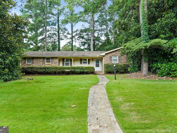 124 Hickory Drive, Peachtree City, GA 30269