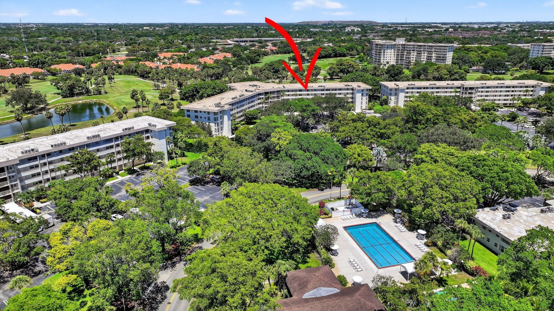 3960 Oaks Clubhouse Drive, Unit 504, Pompano Beach, FL 33069 Photo