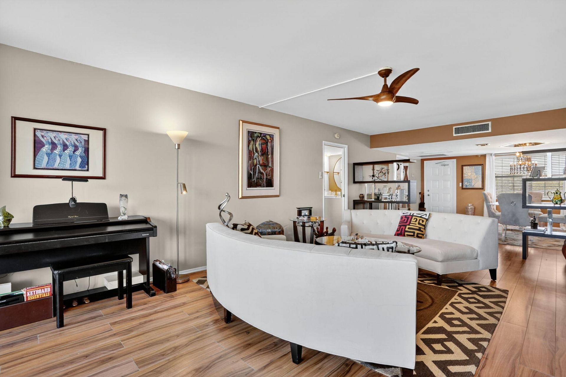 3960 Oaks Clubhouse Drive, Unit 504, Pompano Beach, FL 33069 Photo