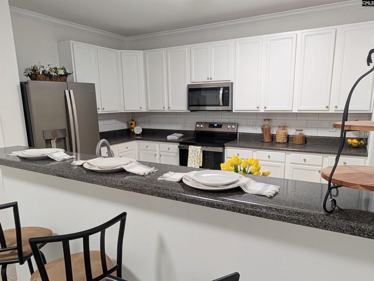 633 Chaterelle Way Photo 16