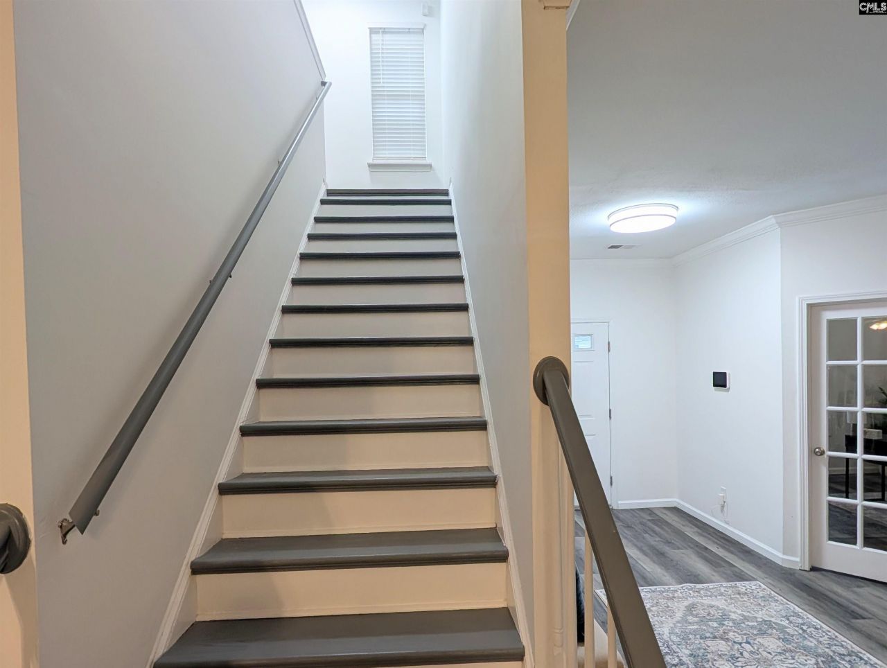 633 Chaterelle Way Photo 24