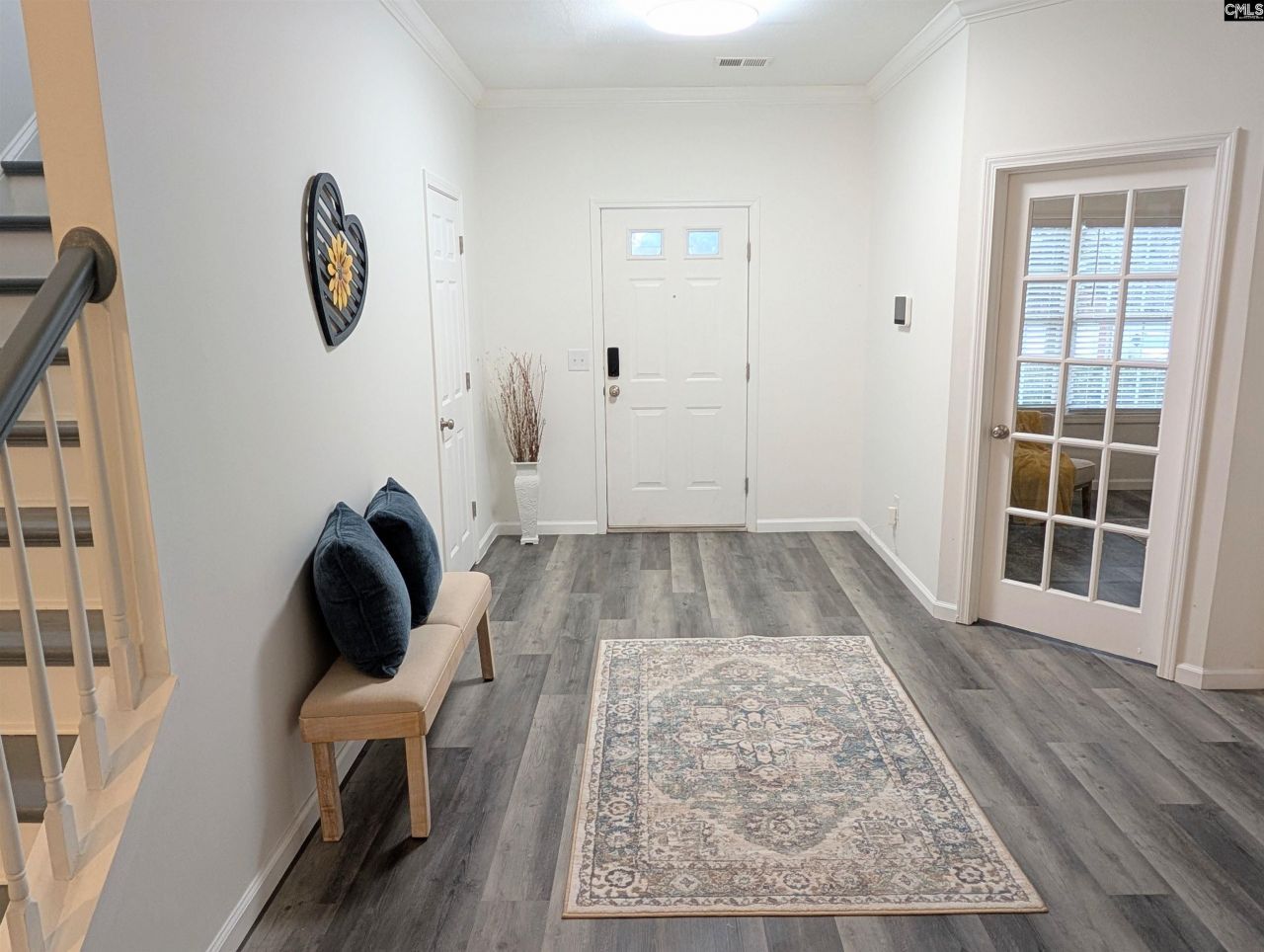 633 Chaterelle Way Photo 8