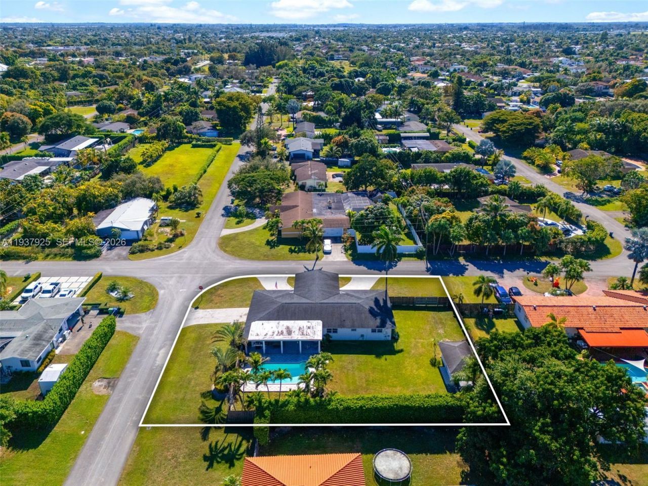 12805 SW 193rd Ter , Miami, FL 33177 Photo