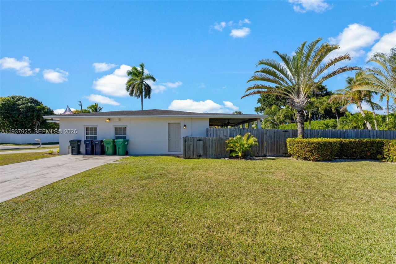 12805 SW 193rd Ter , Miami, FL 33177 Photo