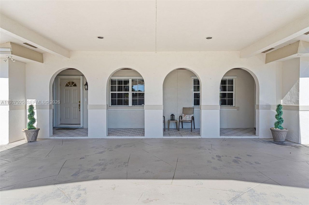 12805 SW 193rd Ter , Miami, FL 33177 Photo