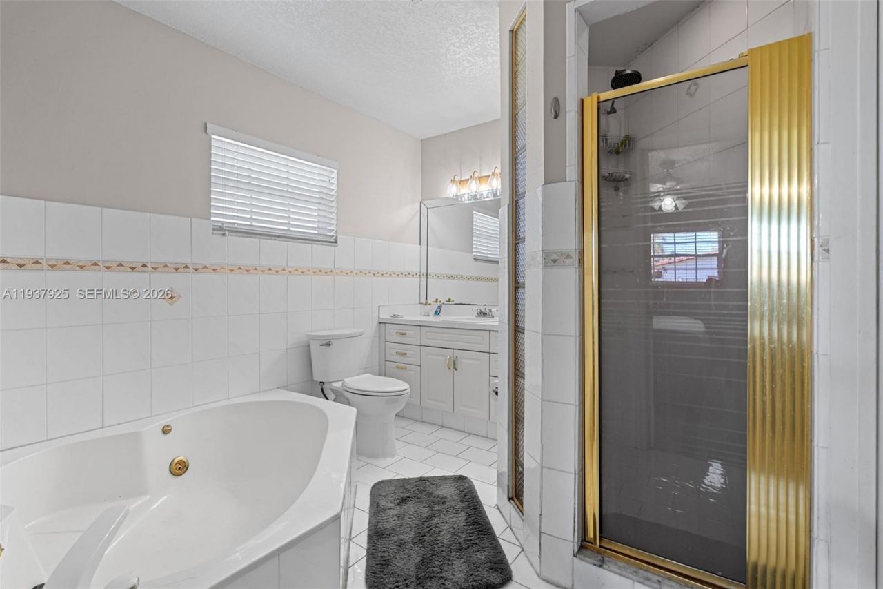 12805 SW 193rd Ter , Miami, FL 33177 Photo