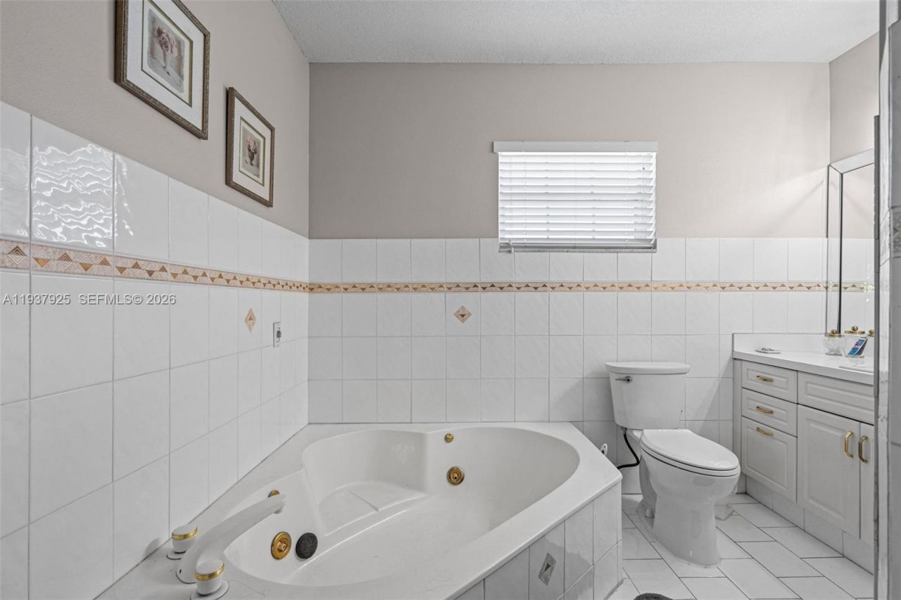 12805 SW 193rd Ter , Miami, FL 33177 Photo