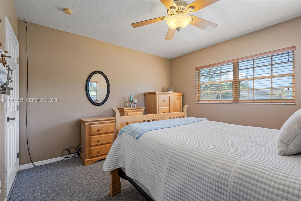 12805 SW 193rd Ter , Miami, FL 33177 Photo