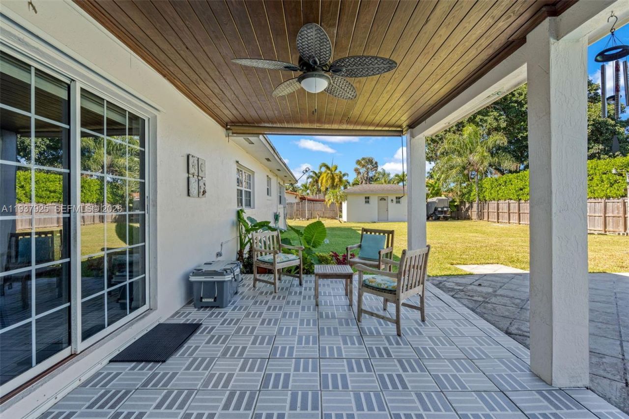 12805 SW 193rd Ter , Miami, FL 33177 Photo