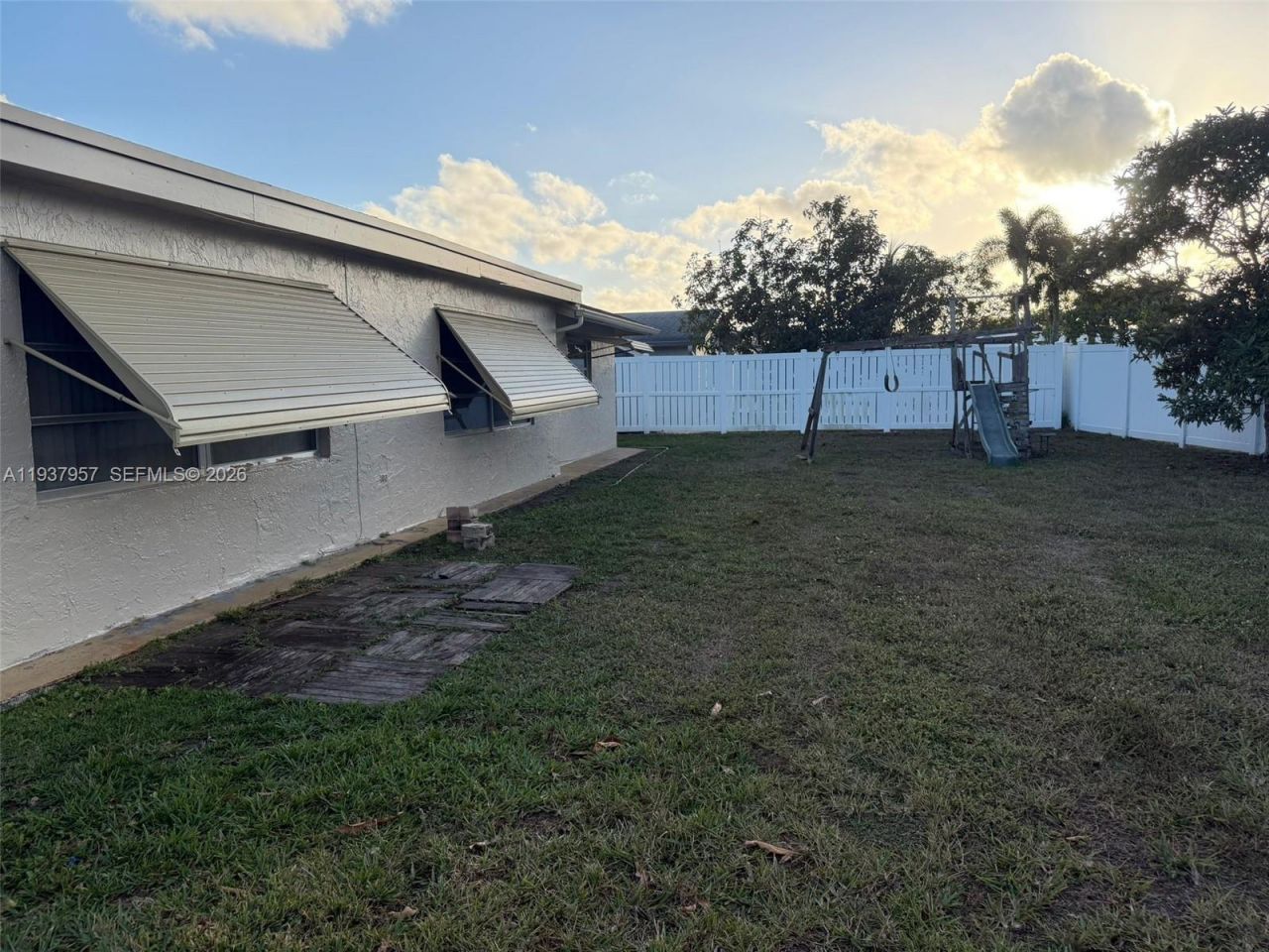 9507 NW 80th Ct, Tamarac, FL 33321 Photo